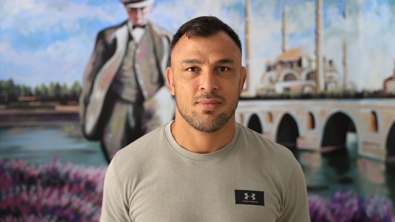 Kırkpınar'ın En Yaşlı Başpehlivanı Osman Aynur Mimarı Olmaya Devam Ediyor