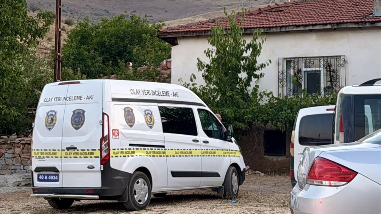 Kırşehir'de Bahçe Sulama Tartışması Kanlı Bitti: Bir Ölü, Bir Yaralı