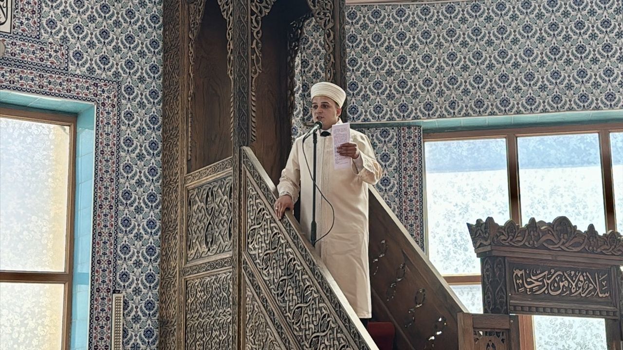 Kırşehir'de Din Görevlileri Arası Hutbe Sunumu Yarışması Bölge Finali Yapıldı