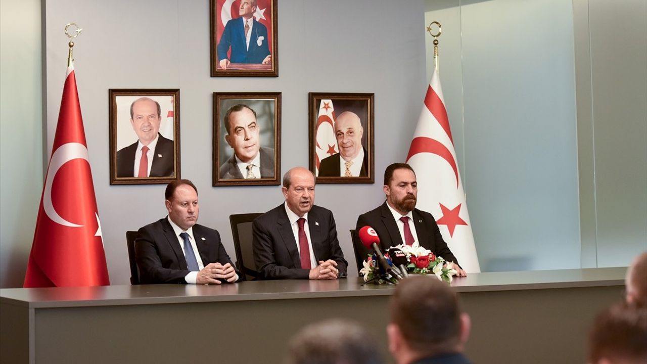 KKTC Cumhurbaşkanı Tatar, EIT Zirvesi'nde Erdoğan ve Aliyev'e Teşekkür Etti