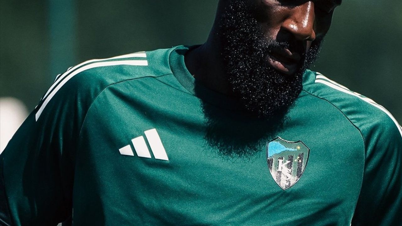 Kocaelispor Düzce'de Yeni Sezon Hazırlıklarını Sürdürüyor