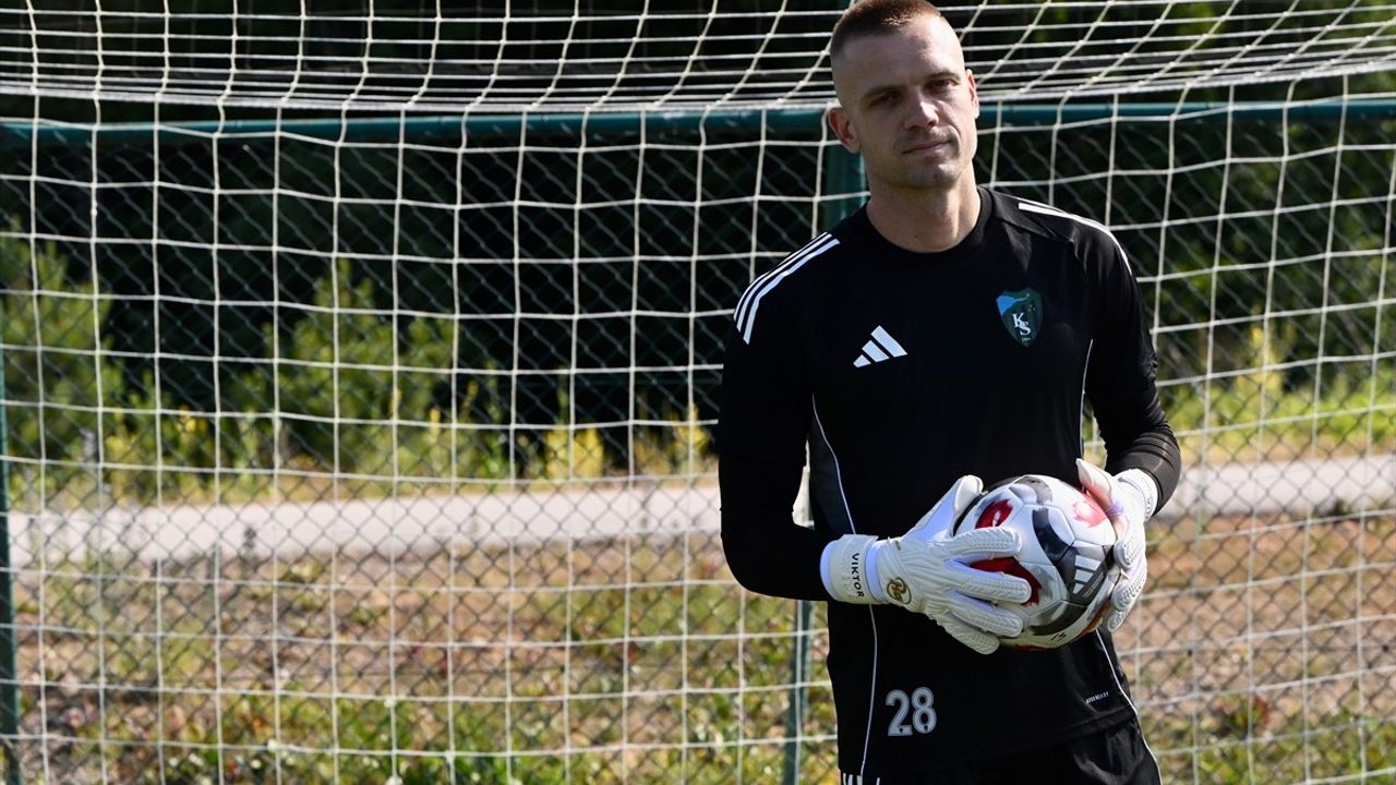 Kocaelispor Düzce Kampında Transfer Çalışmaları Hız Kazanıyor