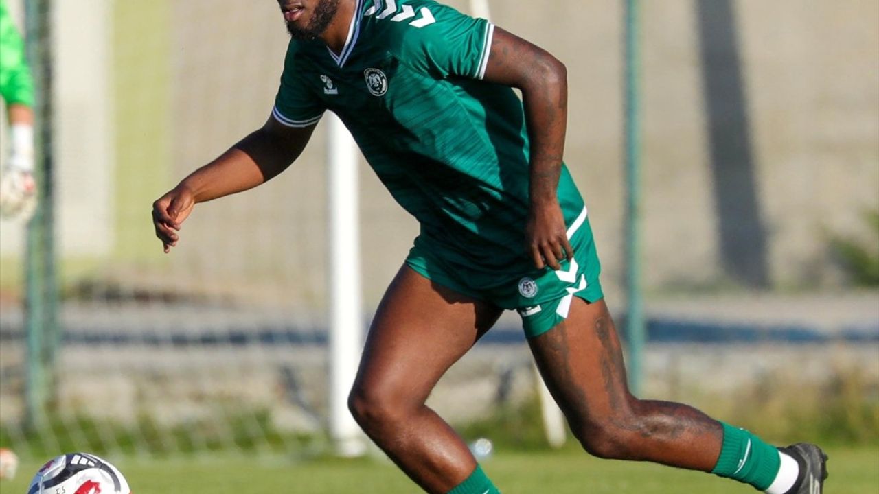 Konyaspor, Çaykur Rizespor'u 2-1 Mağlup Etti