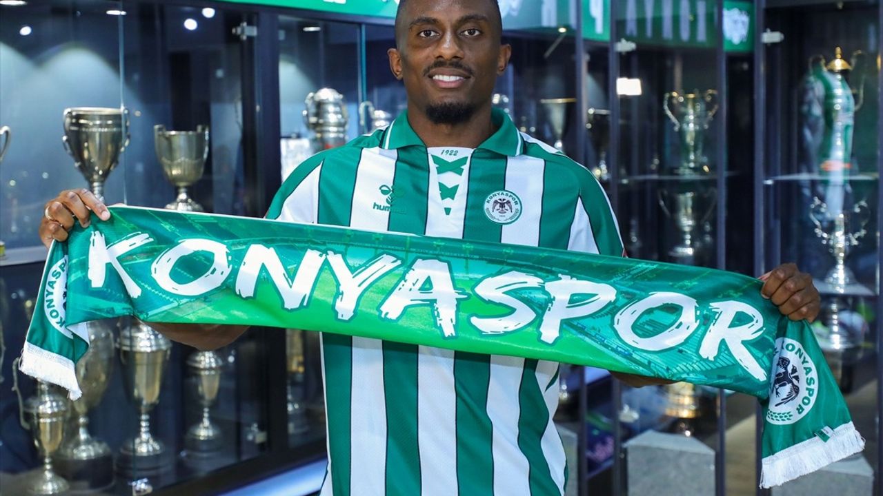 Konyaspor, Yhoan Andzouana ile Anlaştı
