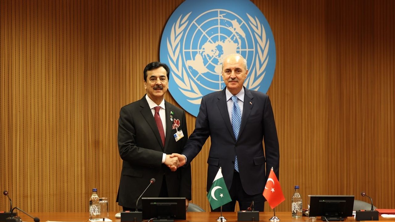 Kurtulmuş ve Gilani: Türkiye-Pakistan İşbirliği Vurgusu