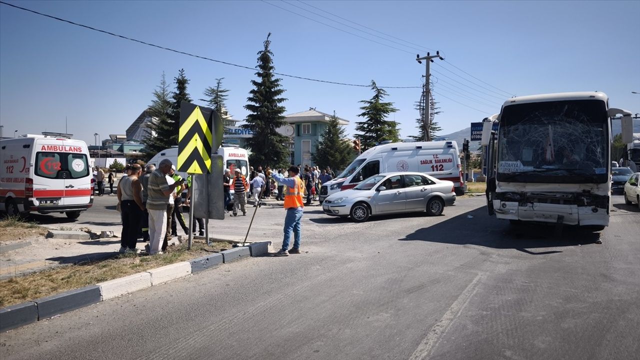 Kütahya'da Tankerle Çarpışma: 35 Yaralı