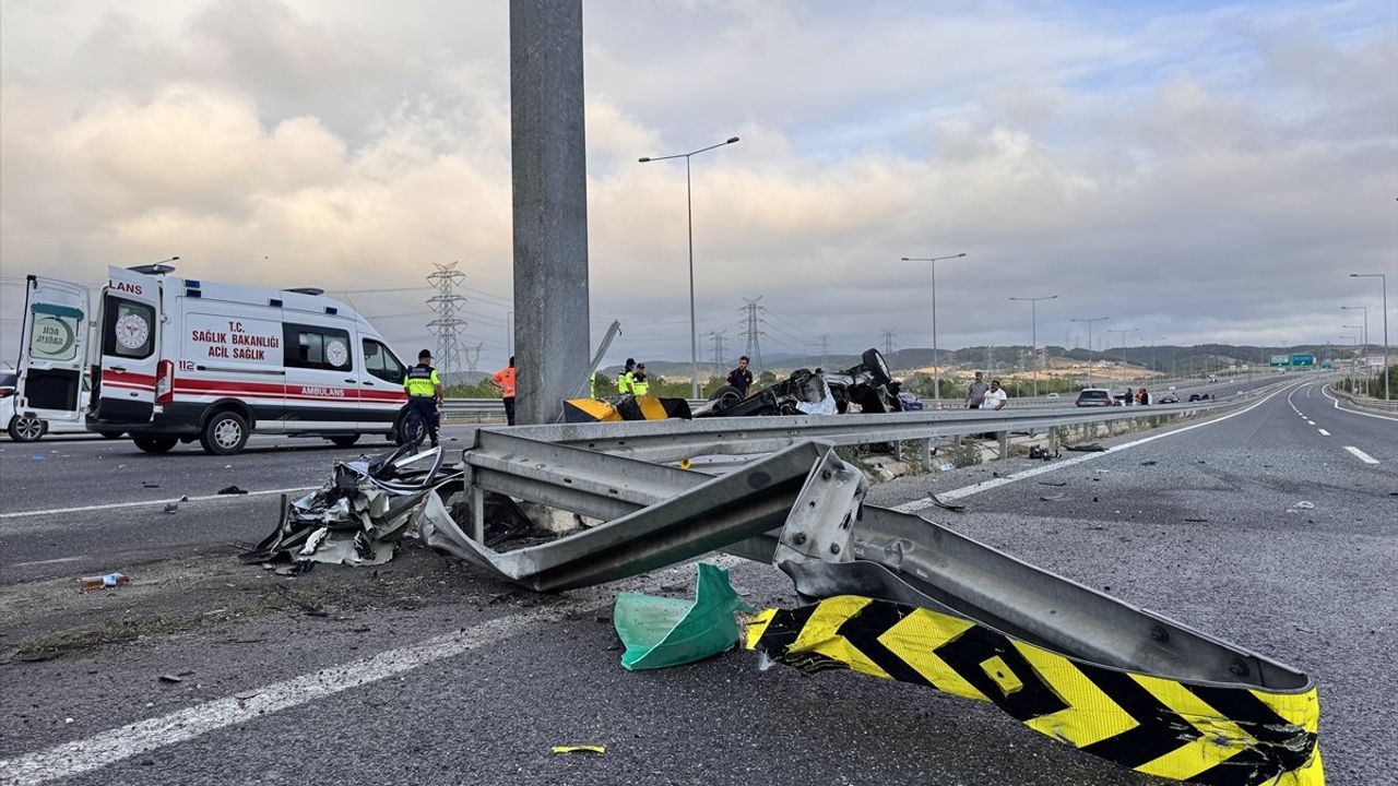 Kuzey Marmara Otoyolu'nda Feci Kaza: Anne Hayatını Kaybetti, 3 Çocuk Yaralandı
