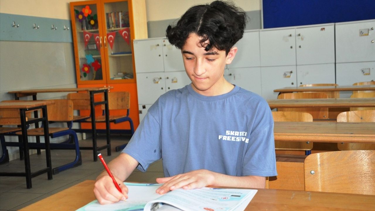 LGS'de Tam Puan Alan Münir Salihoğlu, Doktor Olmayı Hedefliyor