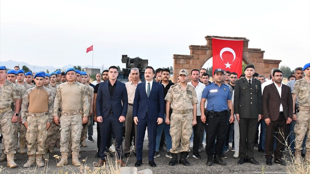 Malazgirt'te Binbaşı Arslan Kulaksız 10. Yıl Anma Töreni Düzenlendi