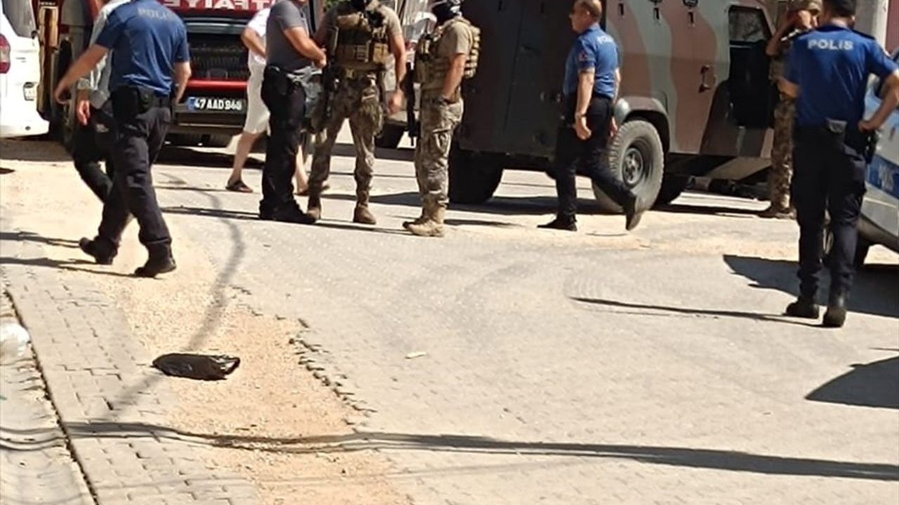 Mardin'de Bıçakla Rehin Alma Olayı: 25 Yaşındaki Şahıs Gözaltında