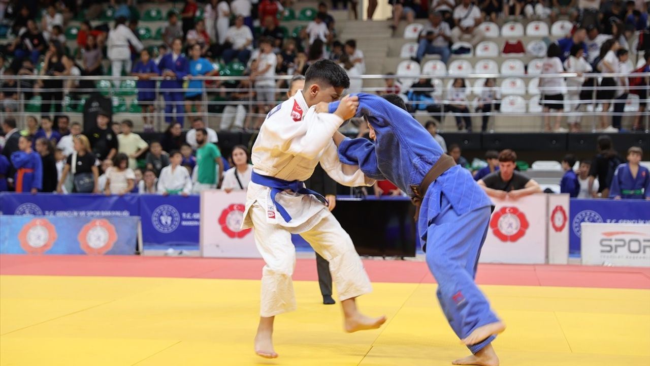 Mardin'de Spor Toto Minikler Türkiye Judo Şampiyonası Başladı