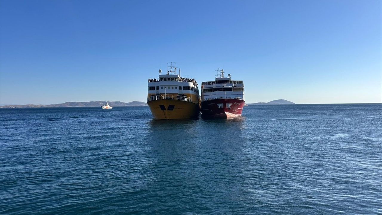 Marmara Adası Açıklarında Feribotta Yangın Çıktı