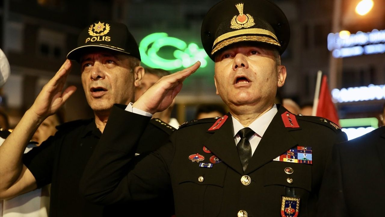 Marmaris'te 15 Temmuz Demokrasi ve Milli Birlik Günü Etkinlikleri Coşkuyla Kutlandı