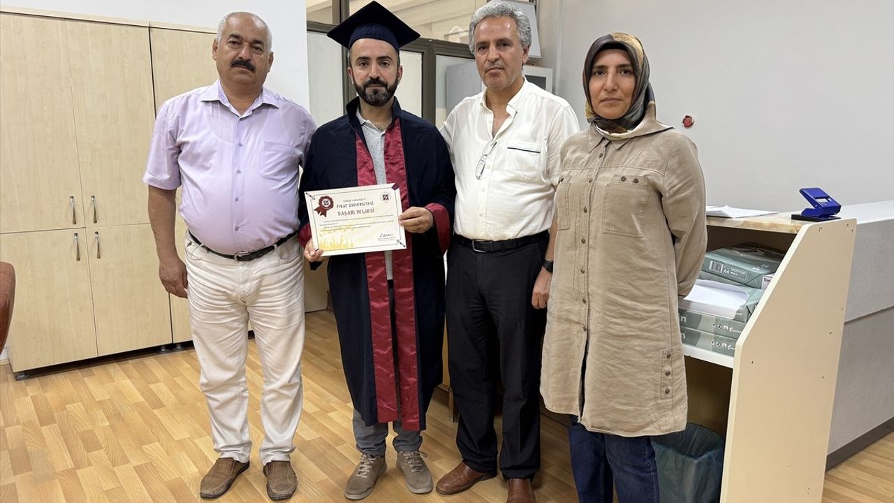 Mehmet Ekinoğlu: Üç Fakülteyi Tamamlayan Azimli Elazığlı