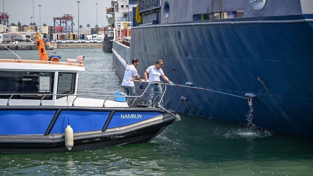 Mersin'de Denizi Kirleten 91 Gemisine 300 Milyon Lira Ceza