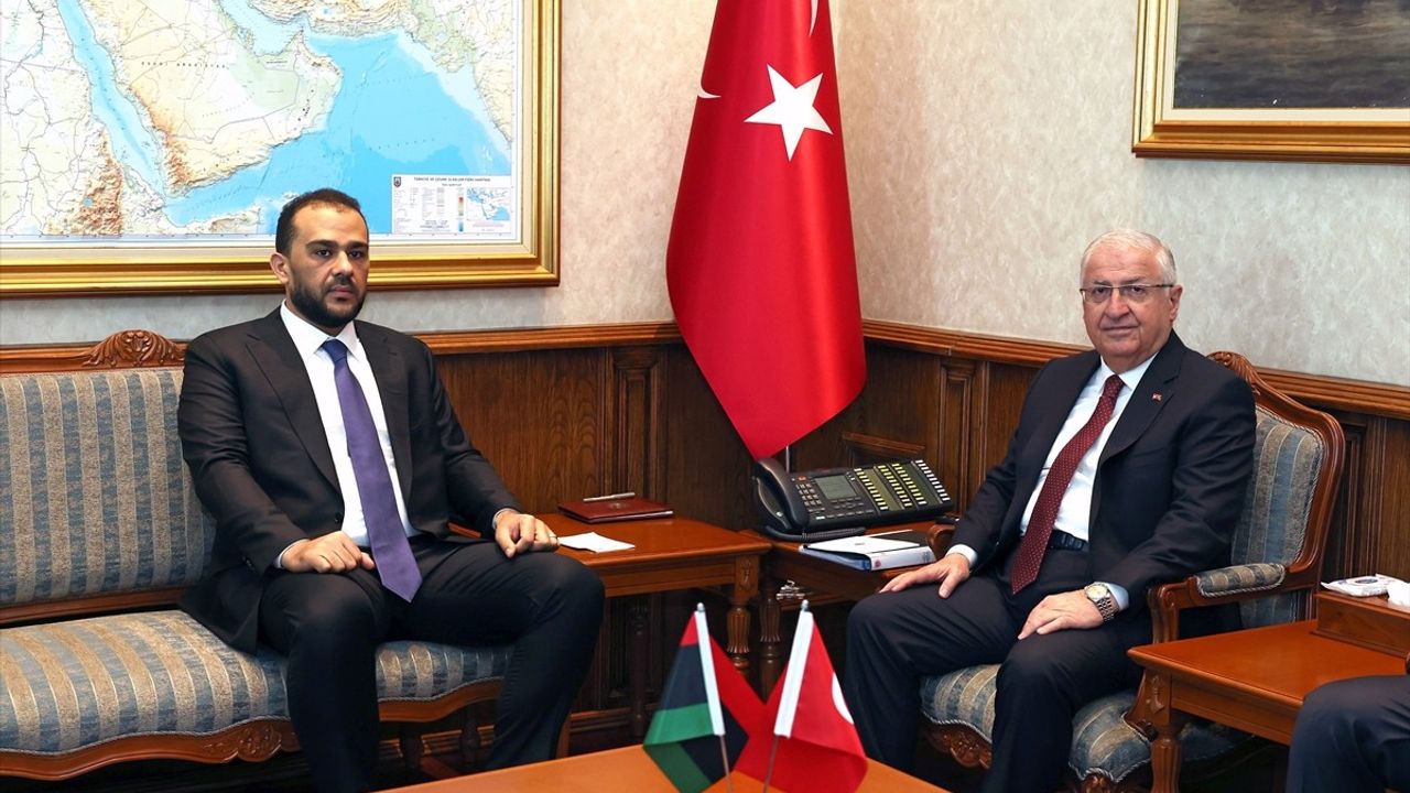 Milli Savunma Bakanı Güler, Libya Savunma Bakan Vekili Zubi'yi Kabul Etti