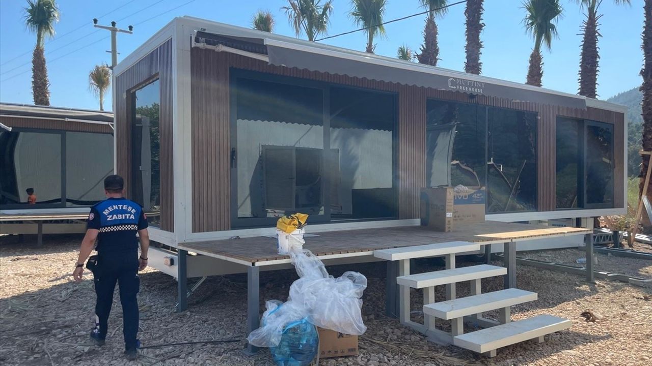 Muğla'da 11 Kaçak Taşınabilir Yapı Mühürlendi