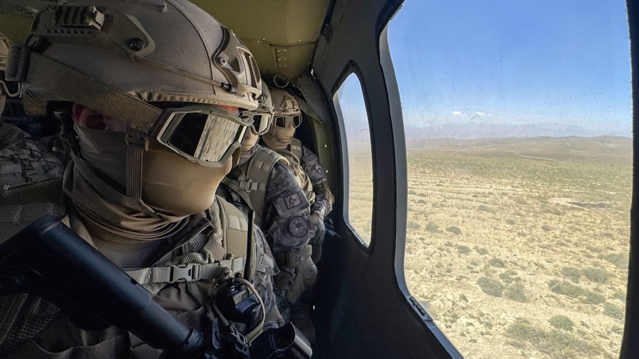 Özel Harekât Polisi, Zorlu Eğitimlerle Göreve Hazırlanıyor