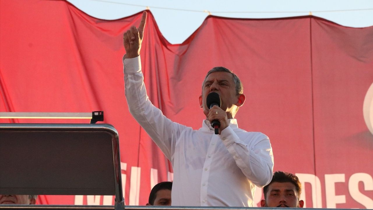 Özgür Özel, Malatya'da Teröre Karşı Kararlılığını Vurguladı