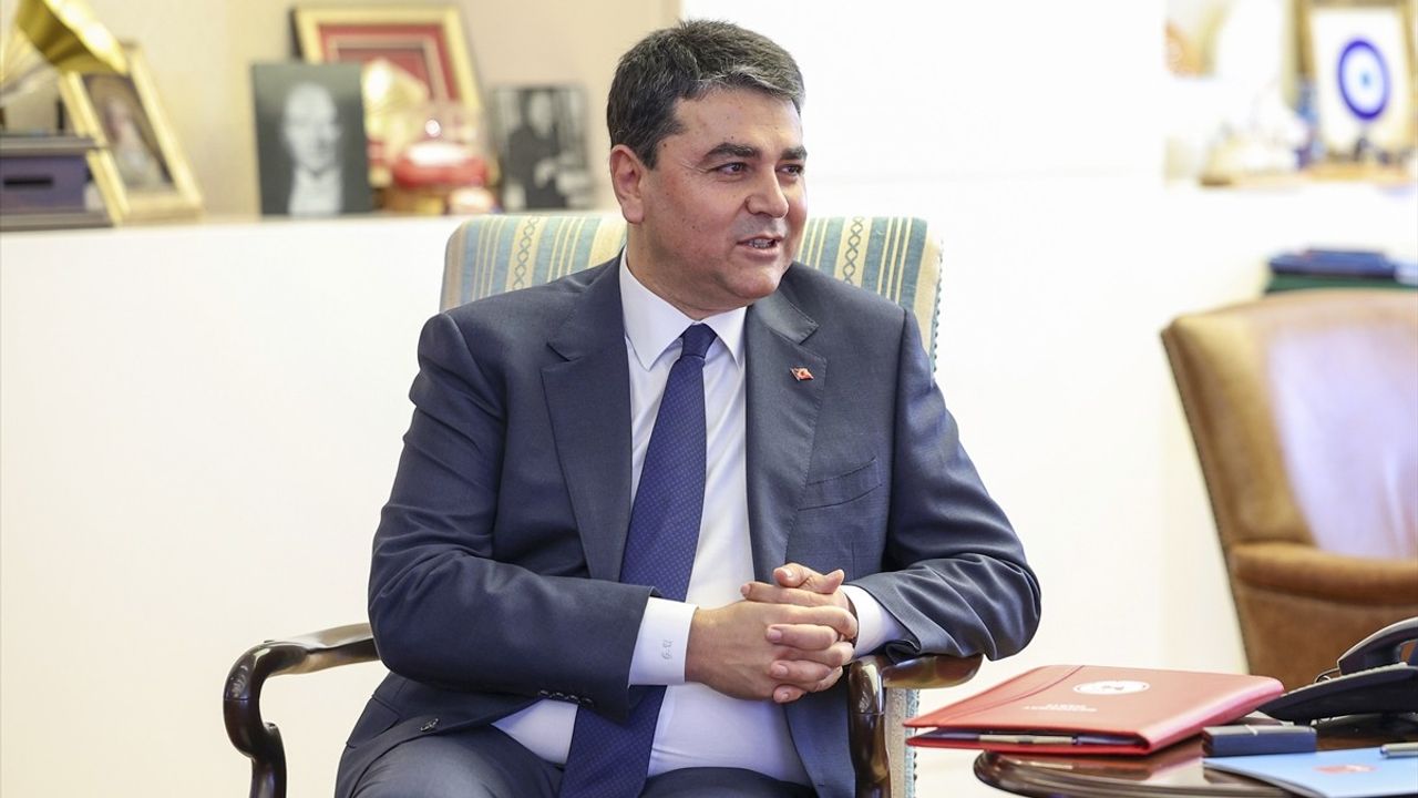 Özgür Özel, Merkez Bankası Faiz İndirimine Tepki Gösterdi