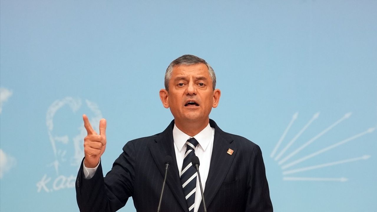 Özgür Özel: Yolsuzluk Yapanlara Bedel Ödeyeceğiz