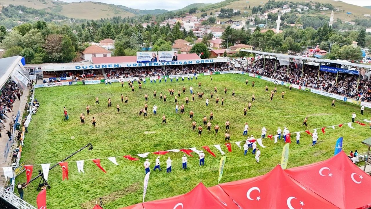 Perşembe Yaylası Festivali Coşkuyla Devam Ediyor