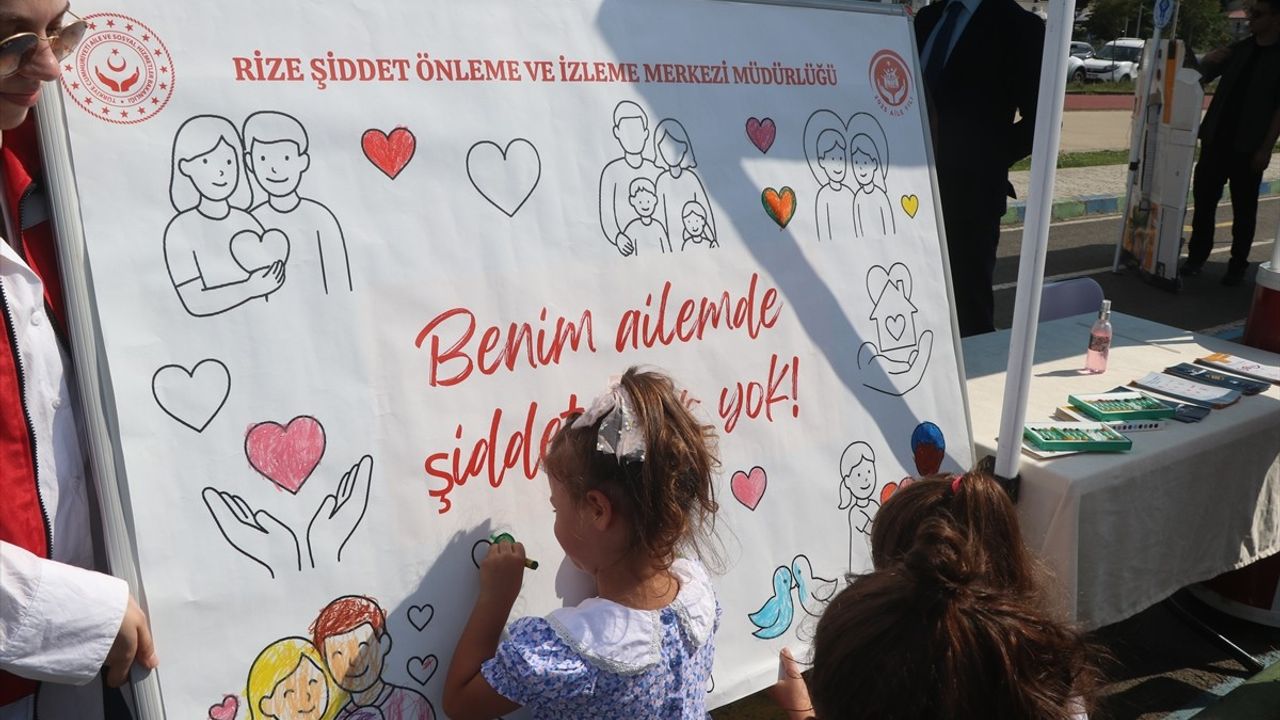 Rize'de Koruyucu Aile Şenliği Coşkusu