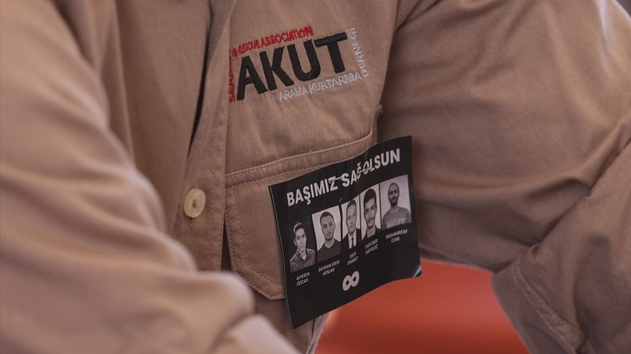 Saadet Partisi Genel Başkanı Arıkan, AKUT'a Taziye Ziyaretinde Bulundu