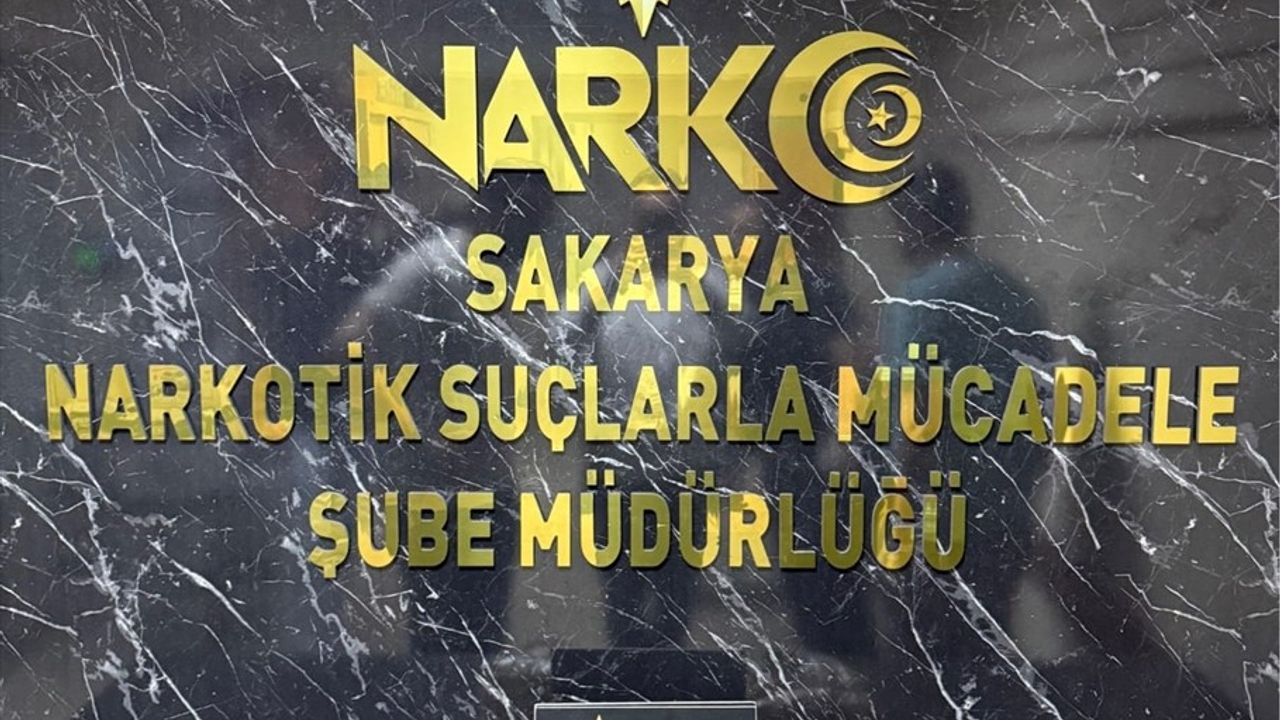 Sakarya'da Uyuşturucu Operasyonu: 5 Şüpheli Gözaltında