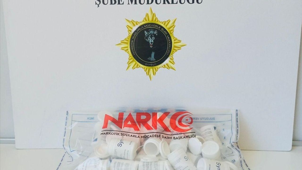 Samsun'da 1232 Sentetik Ecza Hapıyla Uyuşturucu Operasyonu