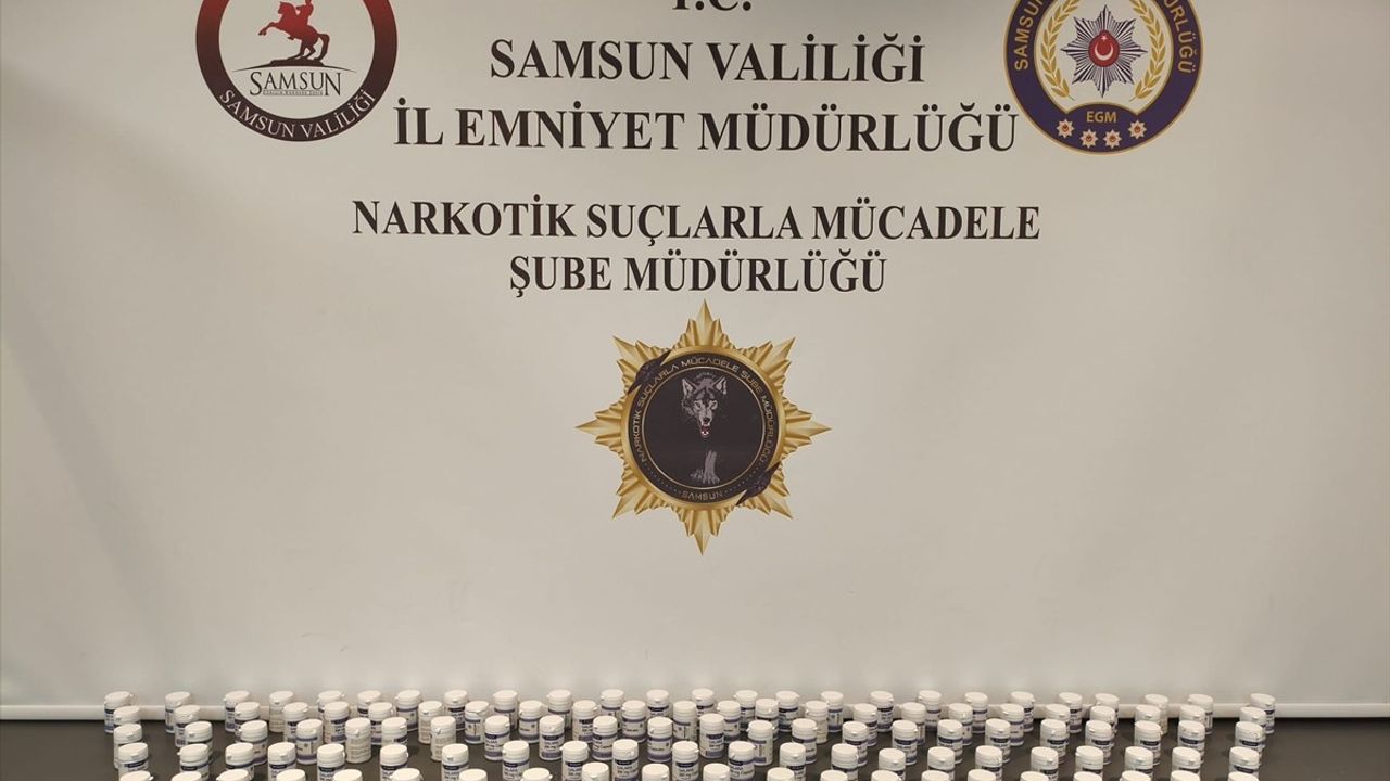 Samsun'da Kargo Paketinde 6.552 Sentetik Ecza Hapı Ele Geçirildi