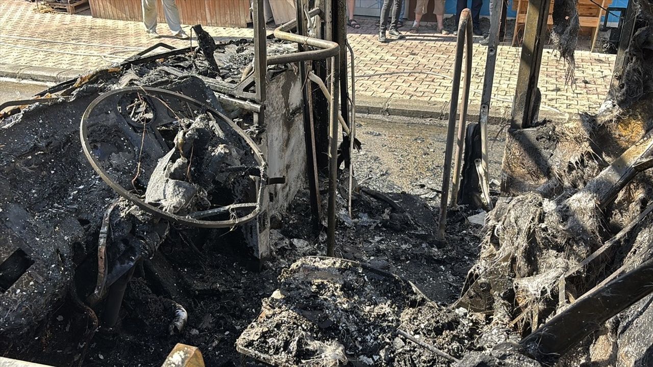 Samsun'da Yolcu Otobüsünde Yangın: İlk Müdahale Başarıyla Yapıldı