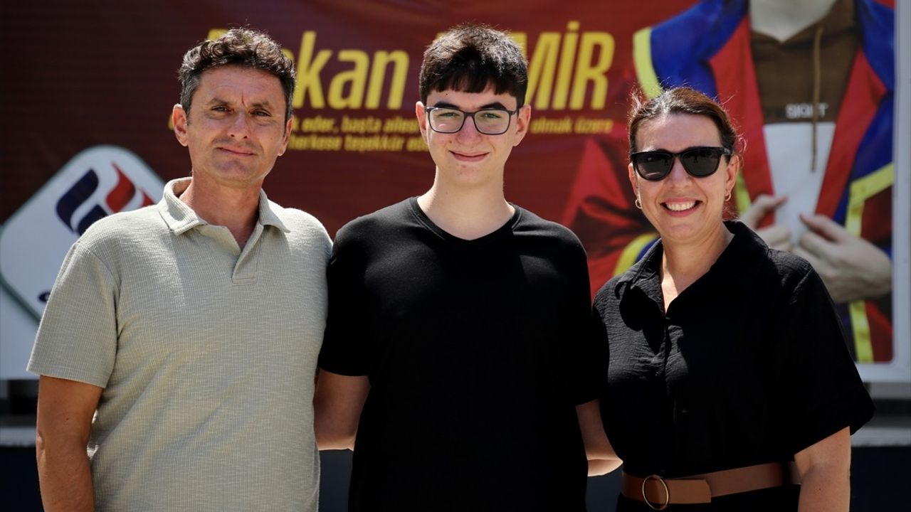 Samsunlu Atakan Demir, Yabancı Dil Testi'nde Türkiye 5'incisi: Hedefi Doktorluk