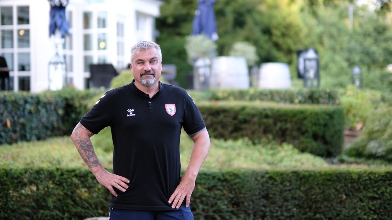 Samsunspor Teknik Direktörü Reis, Hollanda Kampını Değerlendirdi