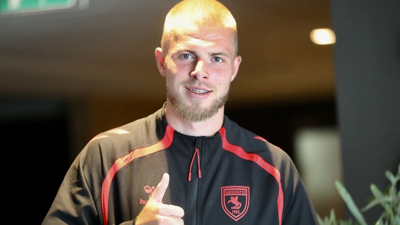 Samsunspor'un Hollandalı Oyuncusu Drongelen Ülkesinde Kamp Yapmaktan Mutlu