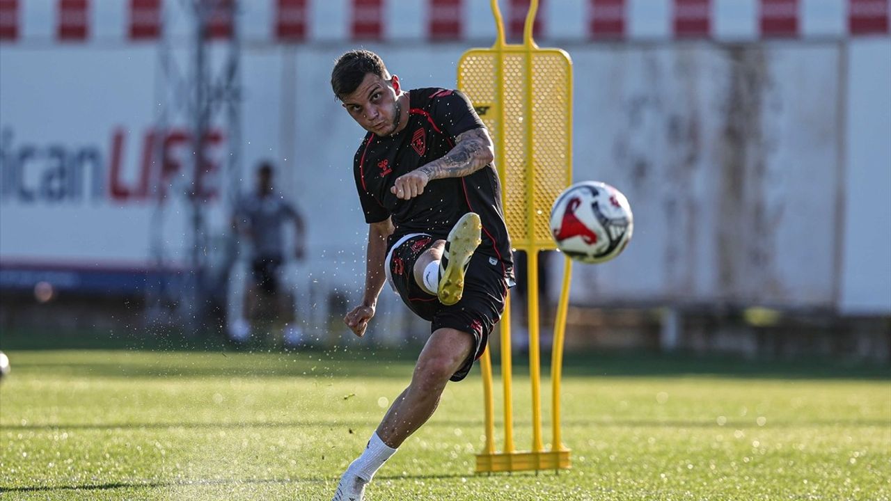 Samsunspor Yeni Sezon Hazırlıklarına Hız Kesmeden Devam Ediyor