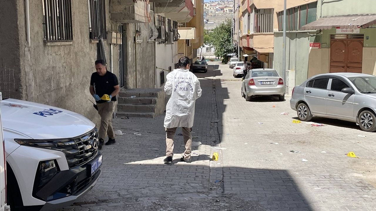 Şanlıurfa'da Cuma Namazı Sonrası Silahlı Saldırı: 2 Yaralı