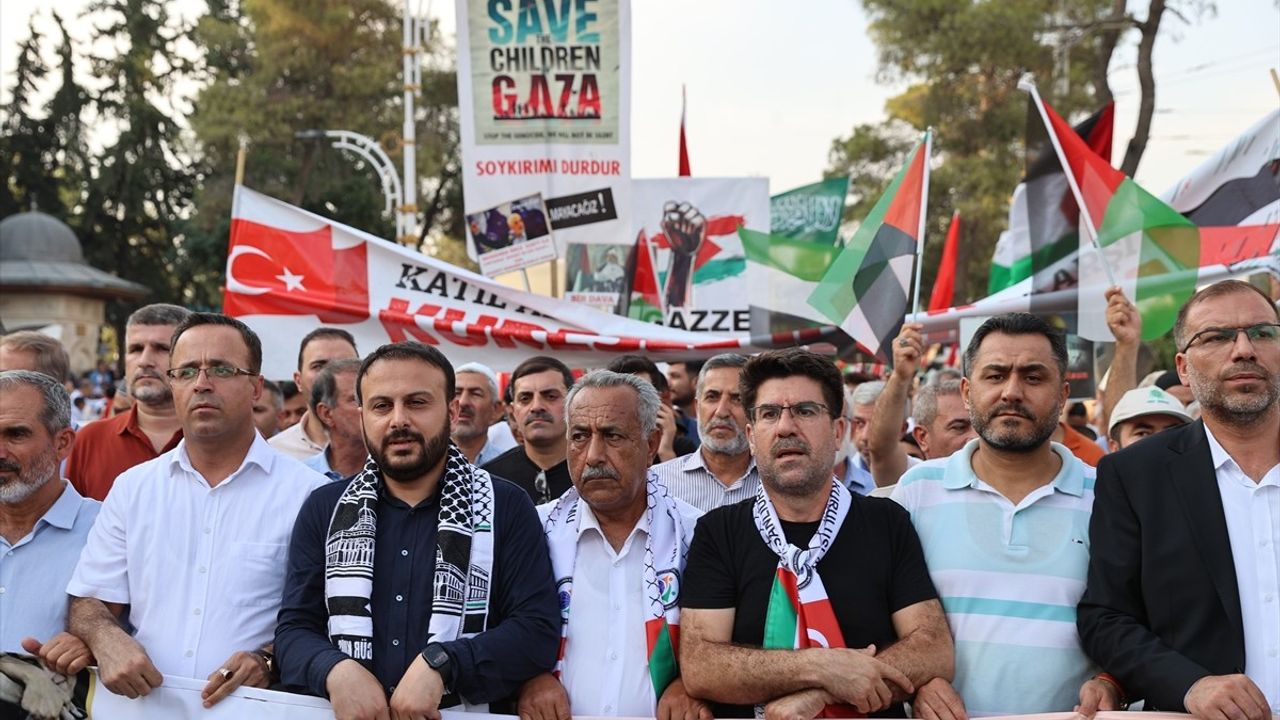 Şanlıurfa'da Gazze'ye Destek Yürüyüşü Düzenlendi