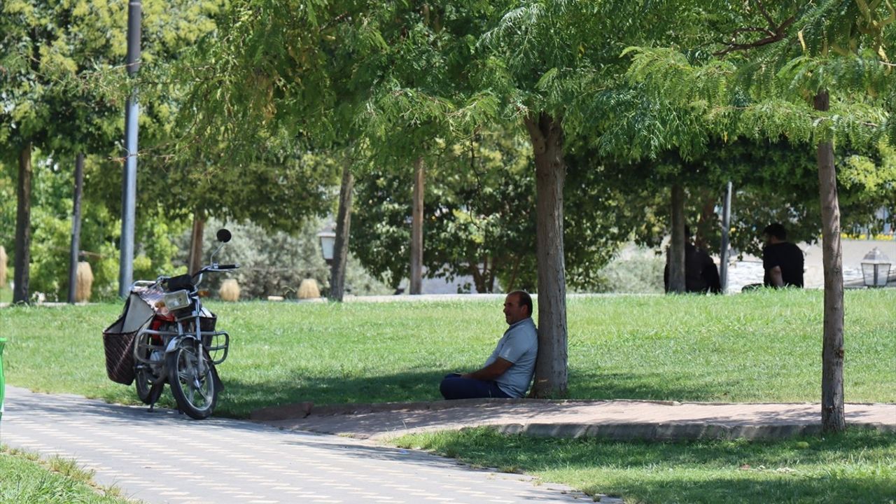 Şanlıurfa'da Termometreler 52 Dereceyi Gördü