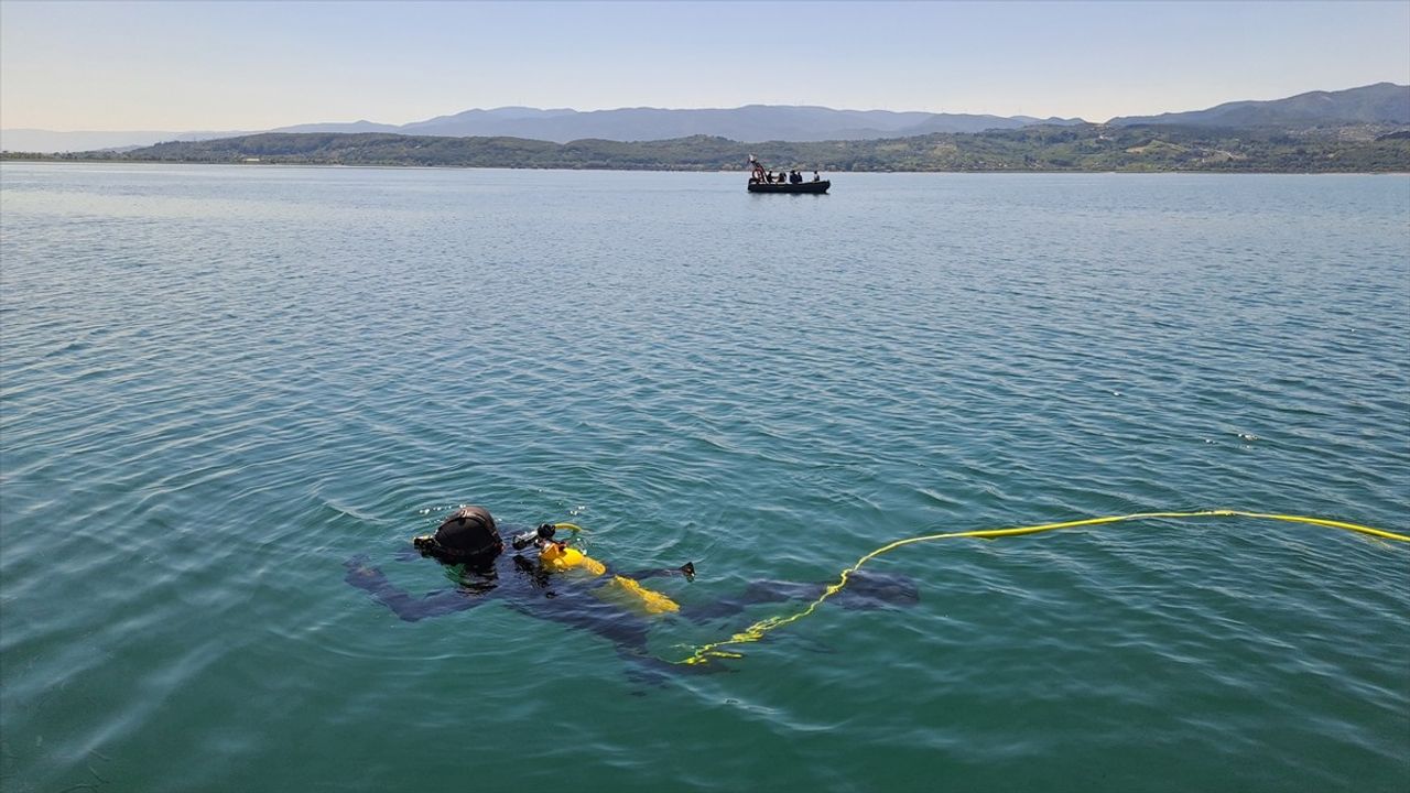 Sapanca Gölü'nde 3 Aylık İçme Suyu Hattı Temizlik Çalışmaları Başladı