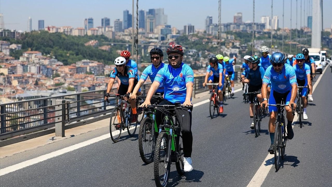 Şehit Ömer Halisdemir Bisiklet Turu İstanbul'dan Start Aldı