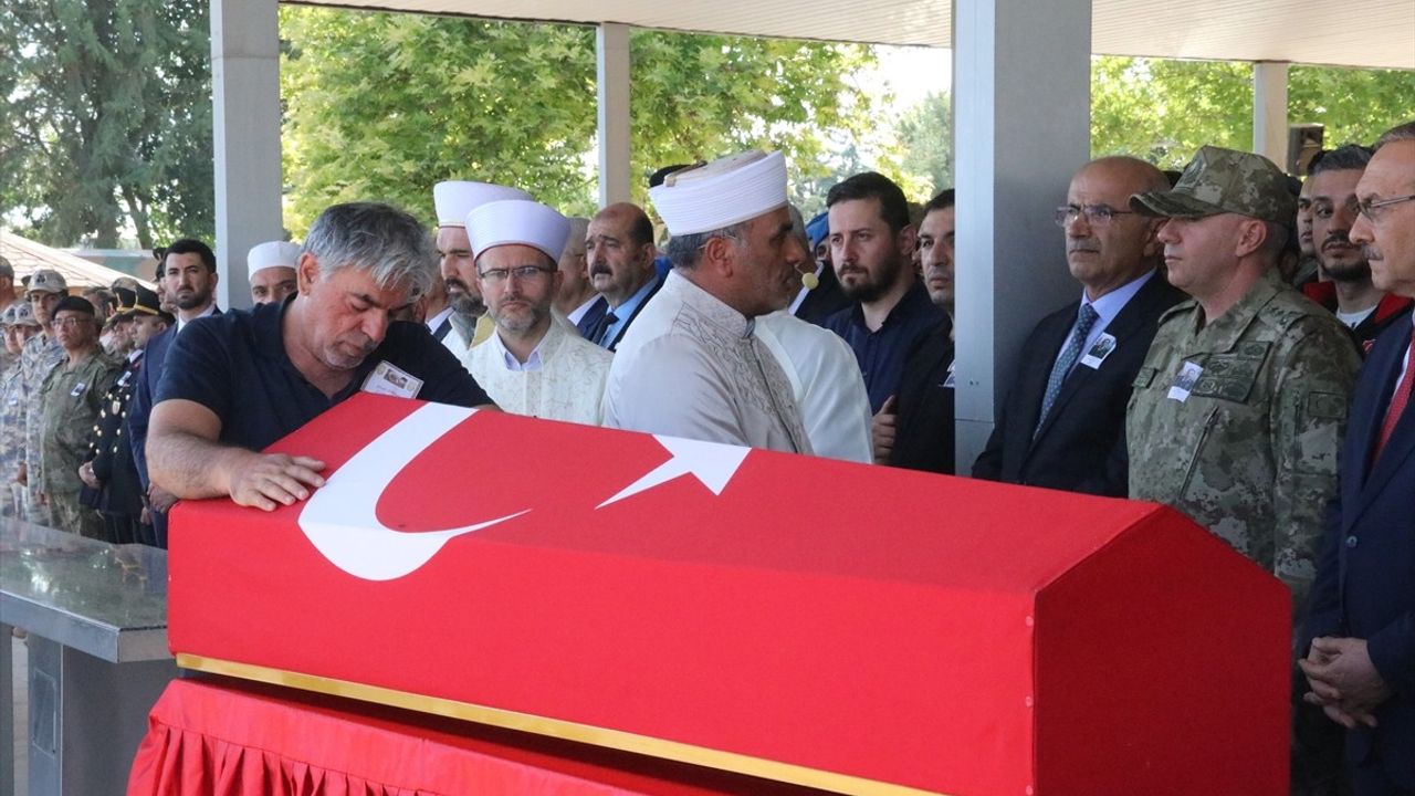 Şehit Piyade Teğmen Furkan Sert, Malatya'da Sonsuzluğa Uğurlandı