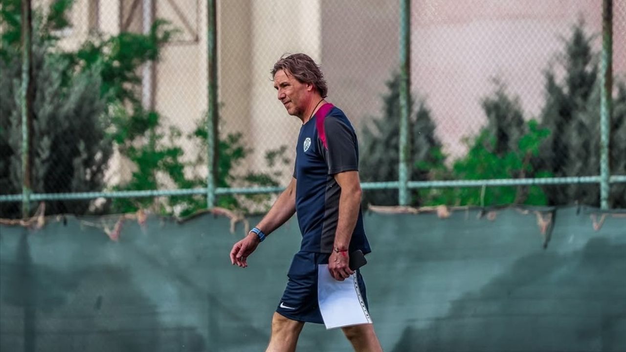 Serikspor'un Yeni Teknik Direktörü Sergey Yuran Oldu