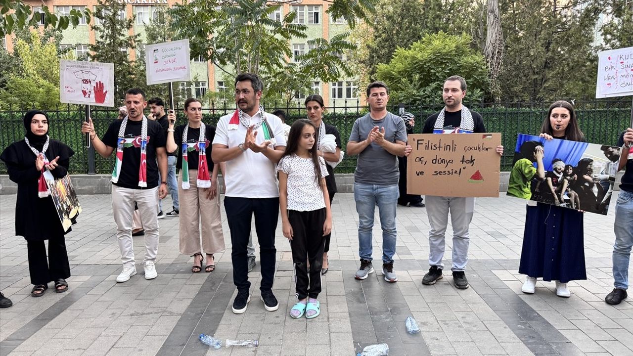 Siirt'te İsrail'in Gazze Saldırılarına Protesto