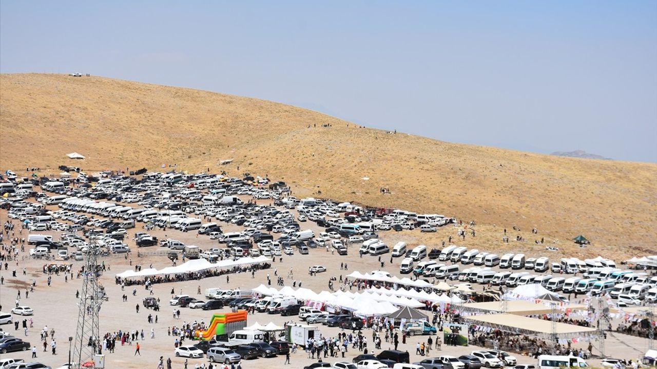 Şırnak'ta Hz. Nuh Camisi Temel Atma Töreni ve Anma Programı Düzenlendi