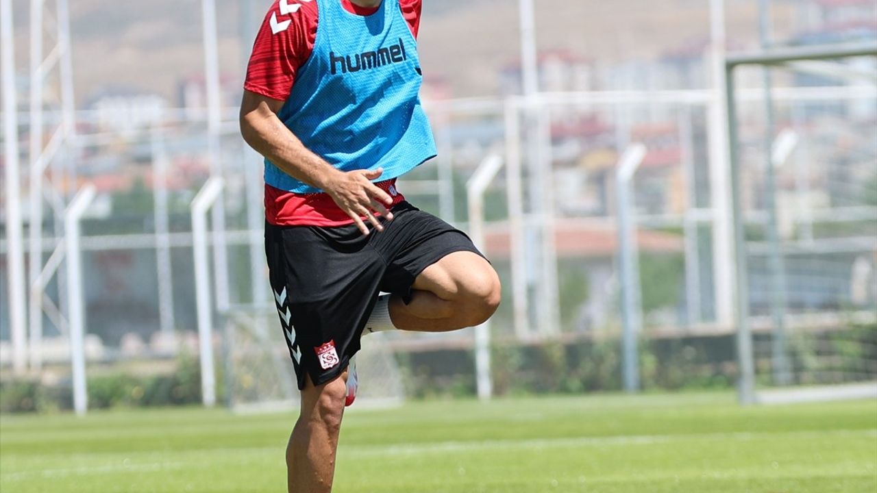 Sivasspor Yeni Sezon Hazırlıklarına Hız Kesmeden Devam Ediyor