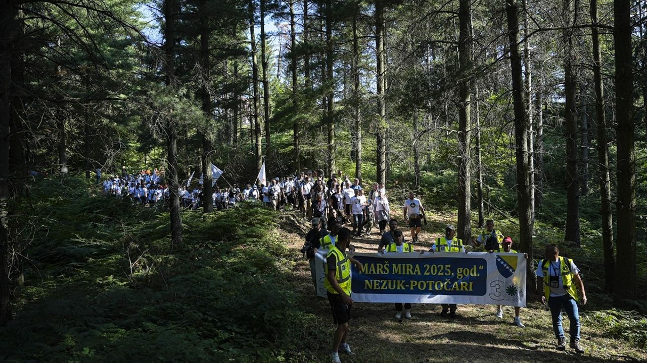Srebrenitsa Soykırımı Anısına 21. Barış Yürüyüşü Başladı