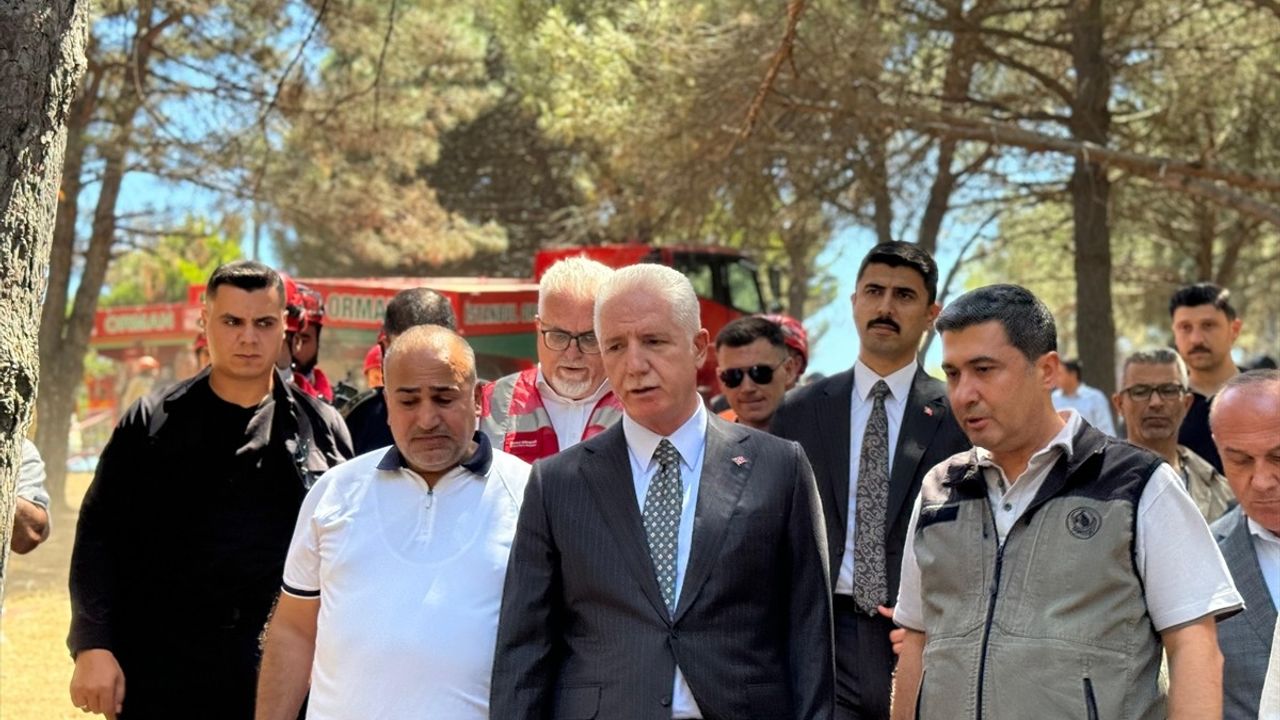 Sultangazi'deki Orman Yangını Kontrol Altına Alındı