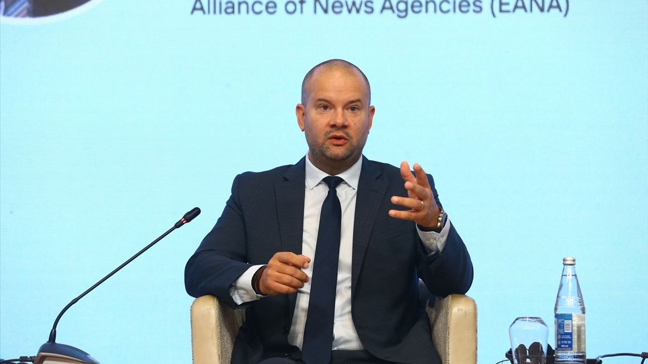 Şuşa Global Medya Forumu'nda Dijital Çağda Medya Okuryazarlığı Tartışıldı