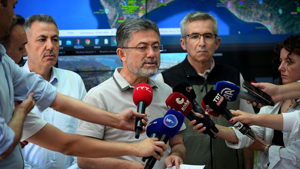 Tarım ve Orman Bakanı Yumaklı'dan Orman Yangınlarına Dikkat Çağrısı